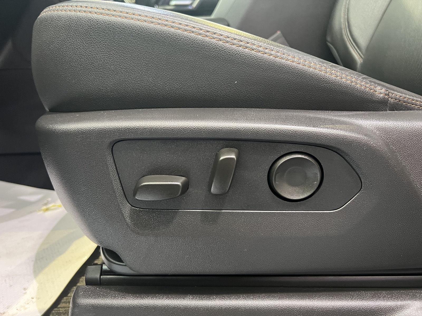 Used 2025 Onyx Black GMC AT4 image 16