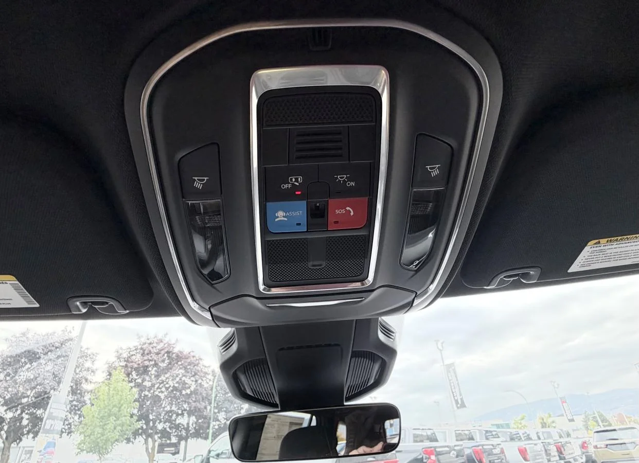 New 2026 Silver Jeep Base image 30