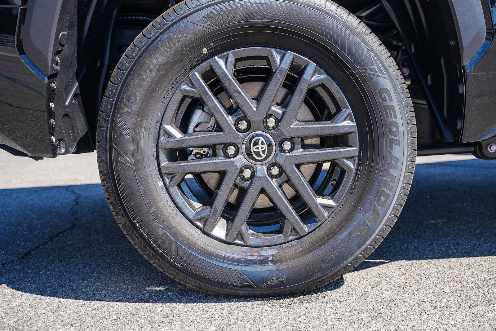 2025 Toyota Tundra SR5 - Photo 10