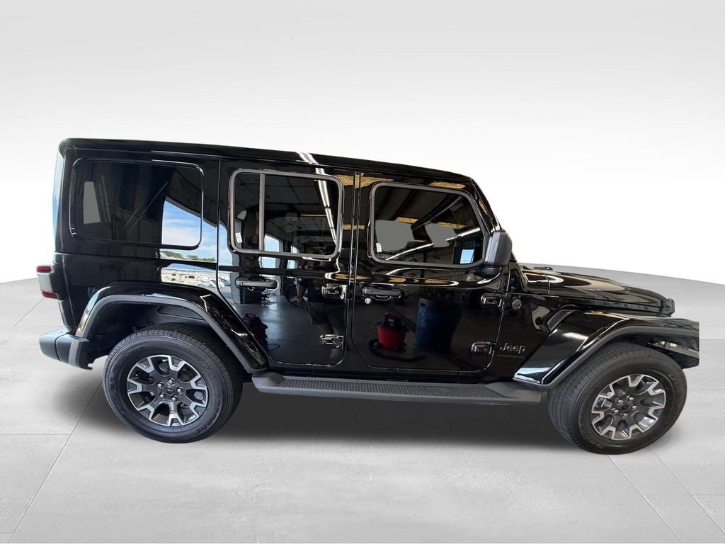 Used 2026 Black Jeep Sahara image 7