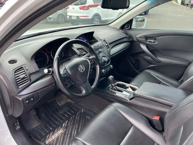 Used 2017 Diamond White Pearl Acura Base image 18