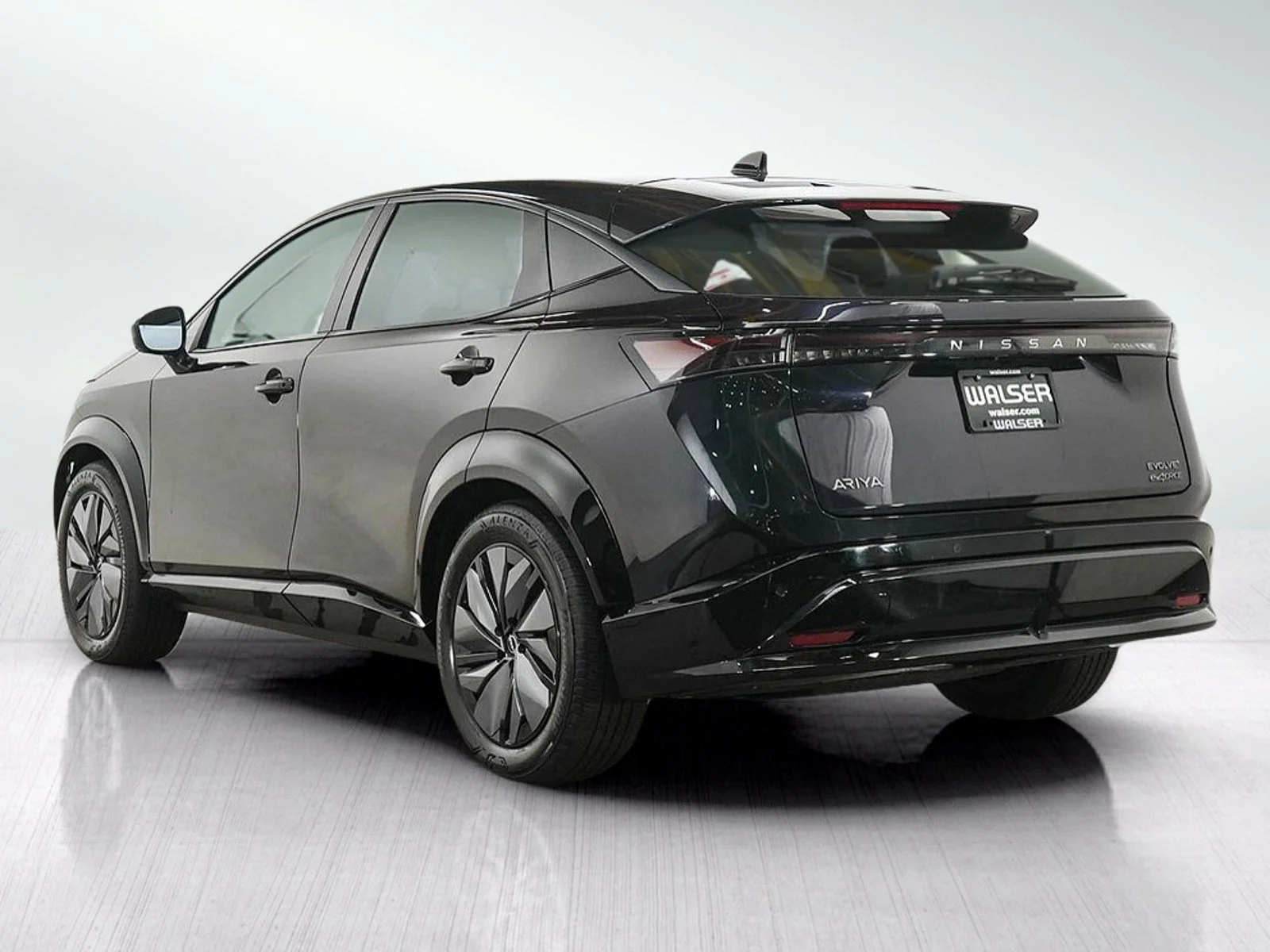 Used 2024 Northern Lights Metallic Nissan EVOLVE+ image 3
