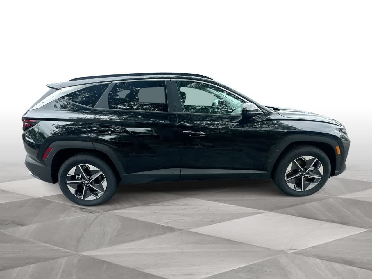 New 2026 Phantom Black Hyundai SEL FWD image 9