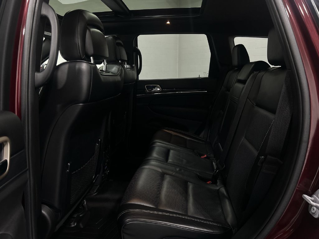 Used 2017 Red Jeep Overland image 25