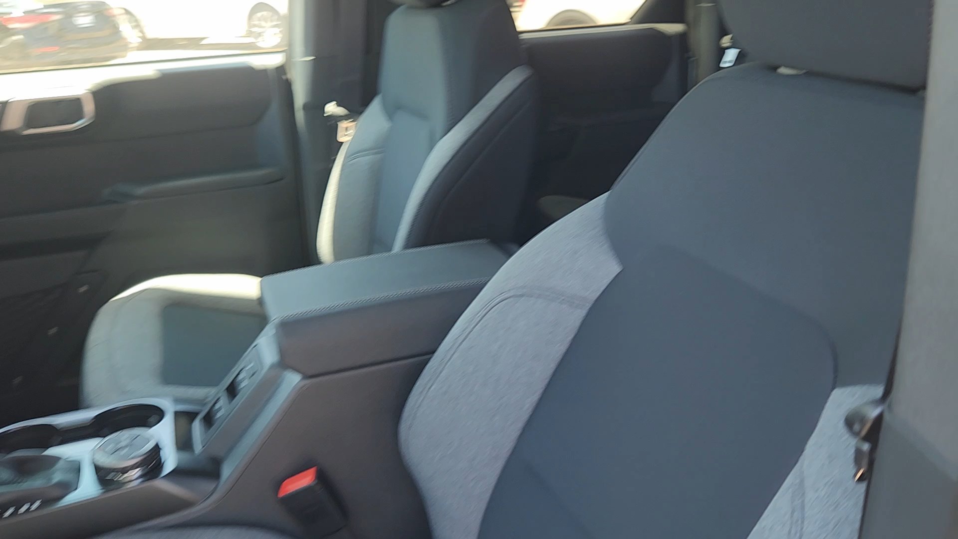 New 2026 Avalanche Gray Ford Big Bend image 32