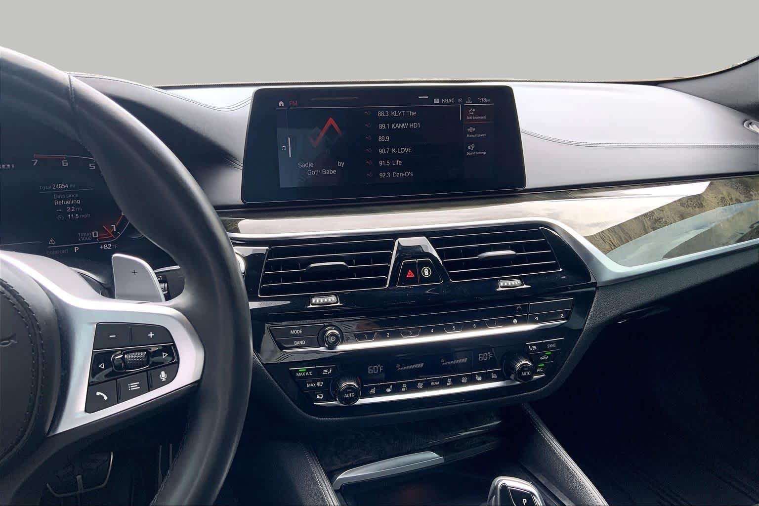 Used 2020 Alpine White BMW M550i xDrive image 6