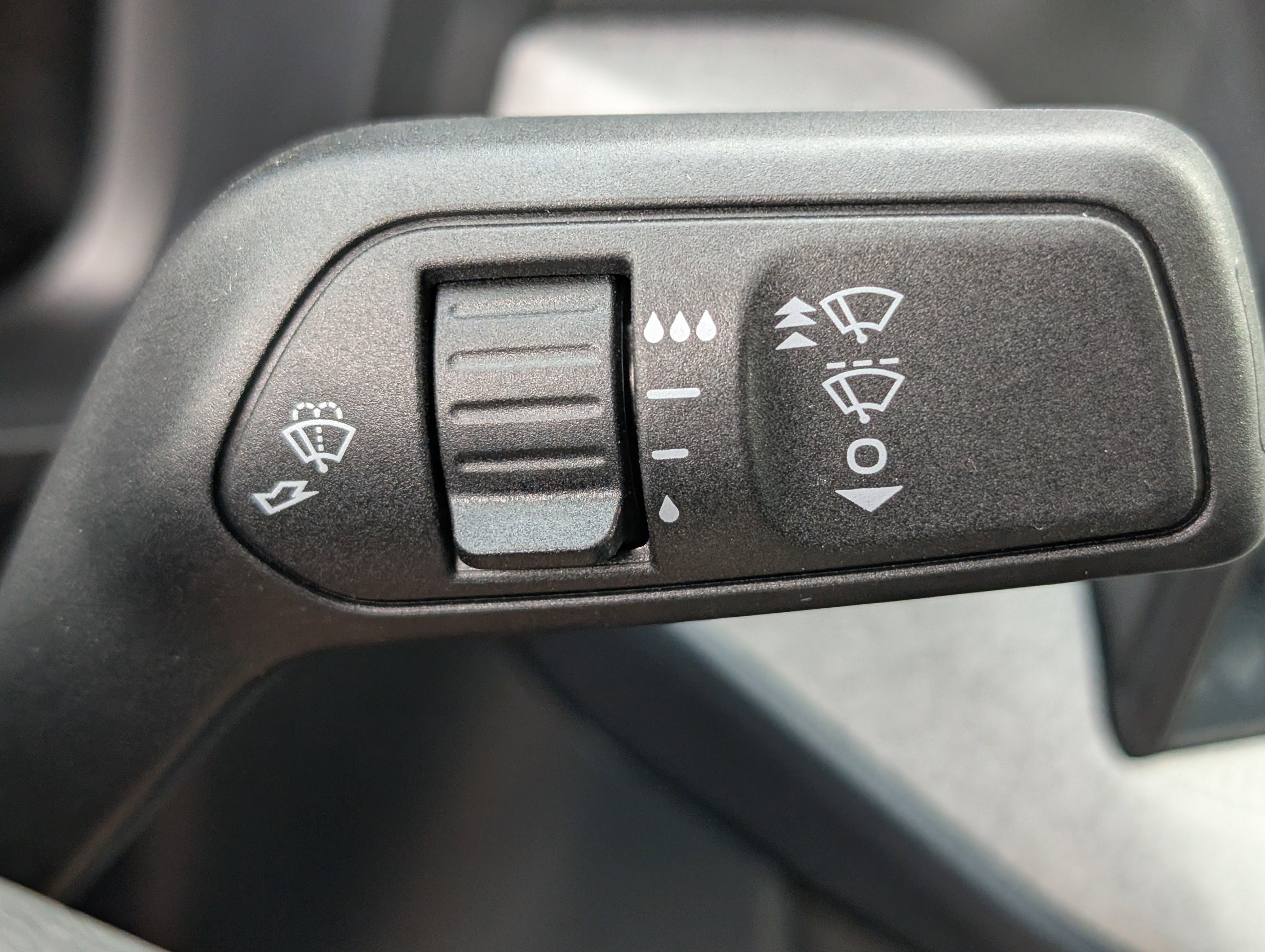 New 2026 Carbonized Gray Metallic FORD XLT image 26