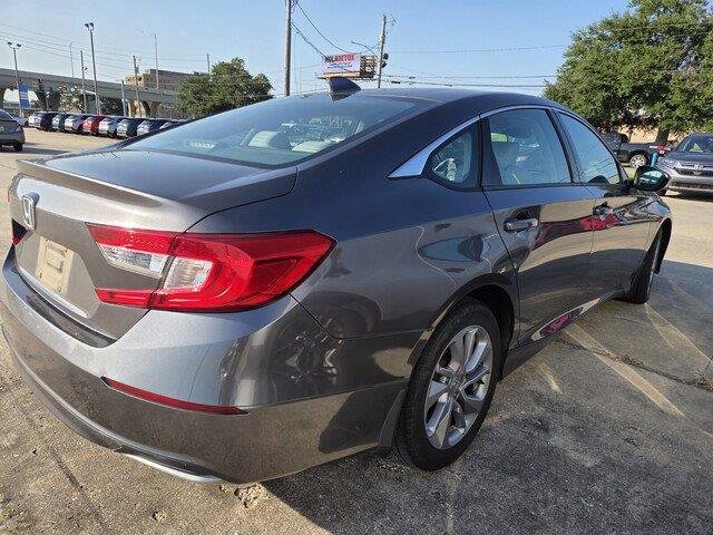 Used 2018 Modern Steel Metallic Honda LX 1.5T image 4