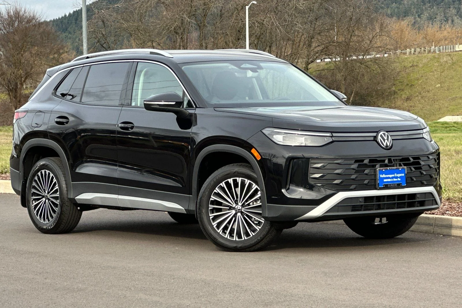 2026 Volkswagen Tiguan 2.0T S 4Motion's photo