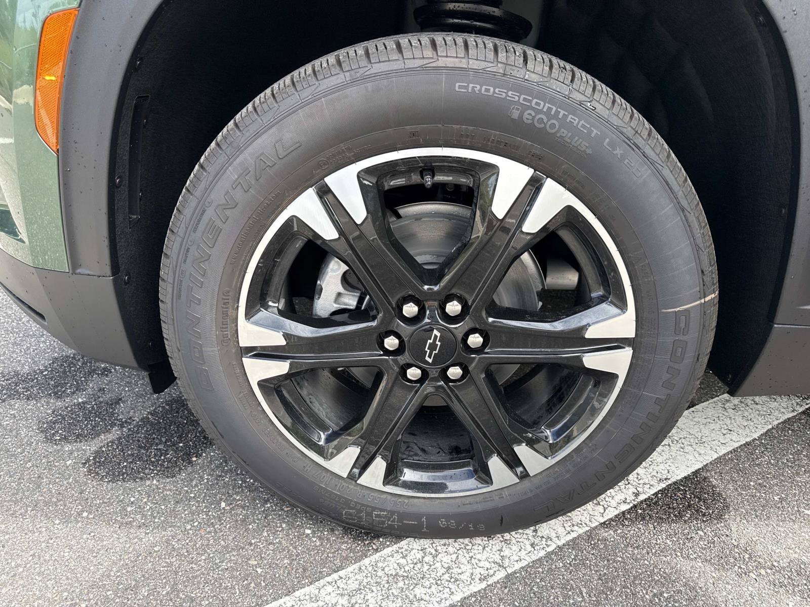 2027 Chevrolet Traverse LT - Photo 34