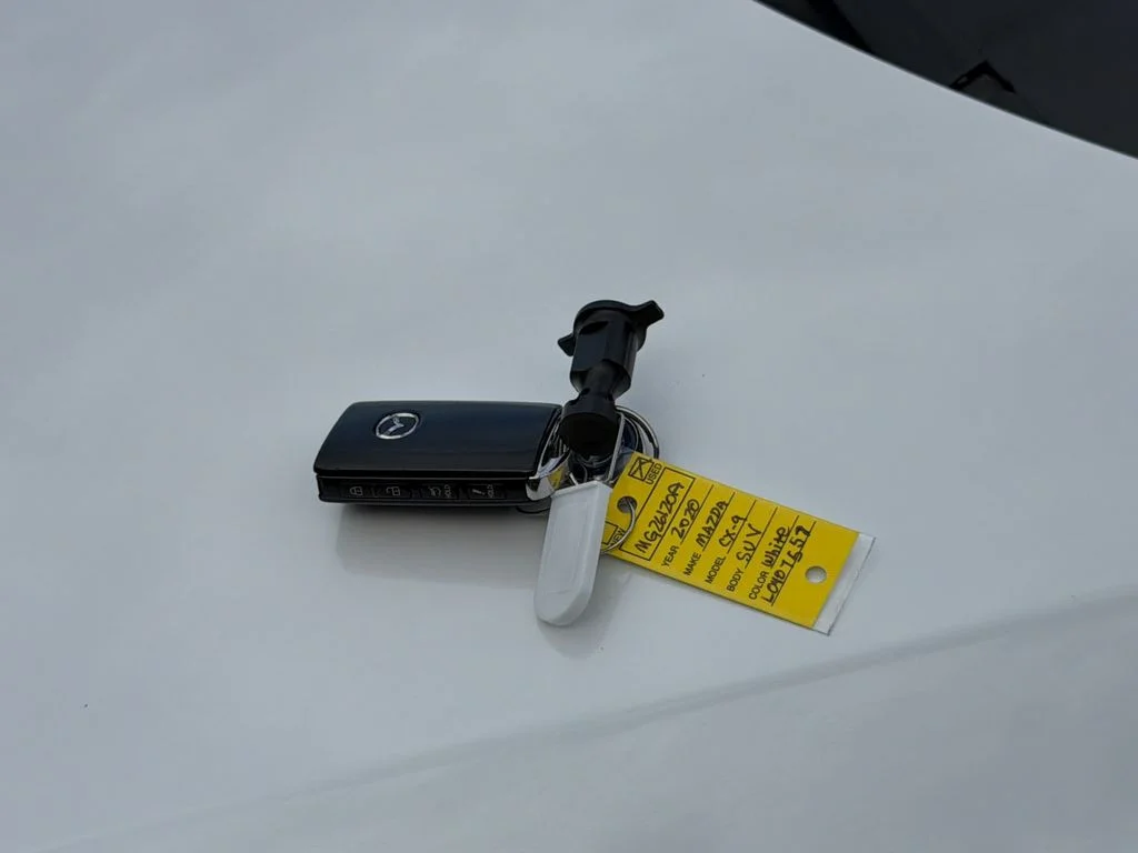 Used 2020 White Mazda Signature image 37