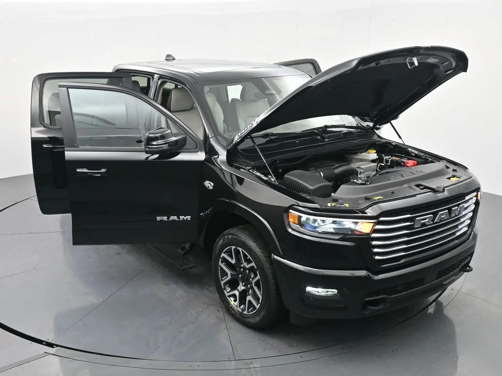 New 2026 Diamond Black Crystal Pearl-Coat Exterior Paint RAM Laramie image 43