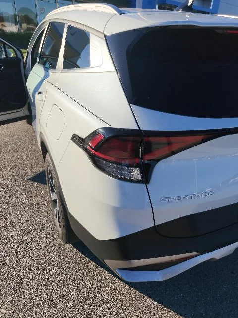 Used 2023 White Kia EX image 17