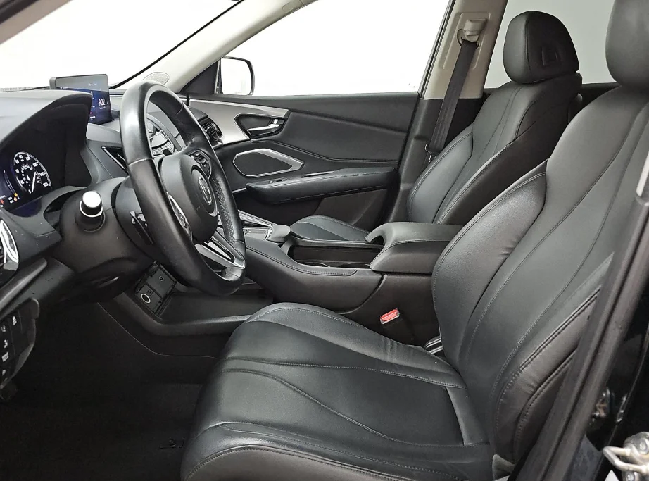 Used 2019  Acura Base image 8