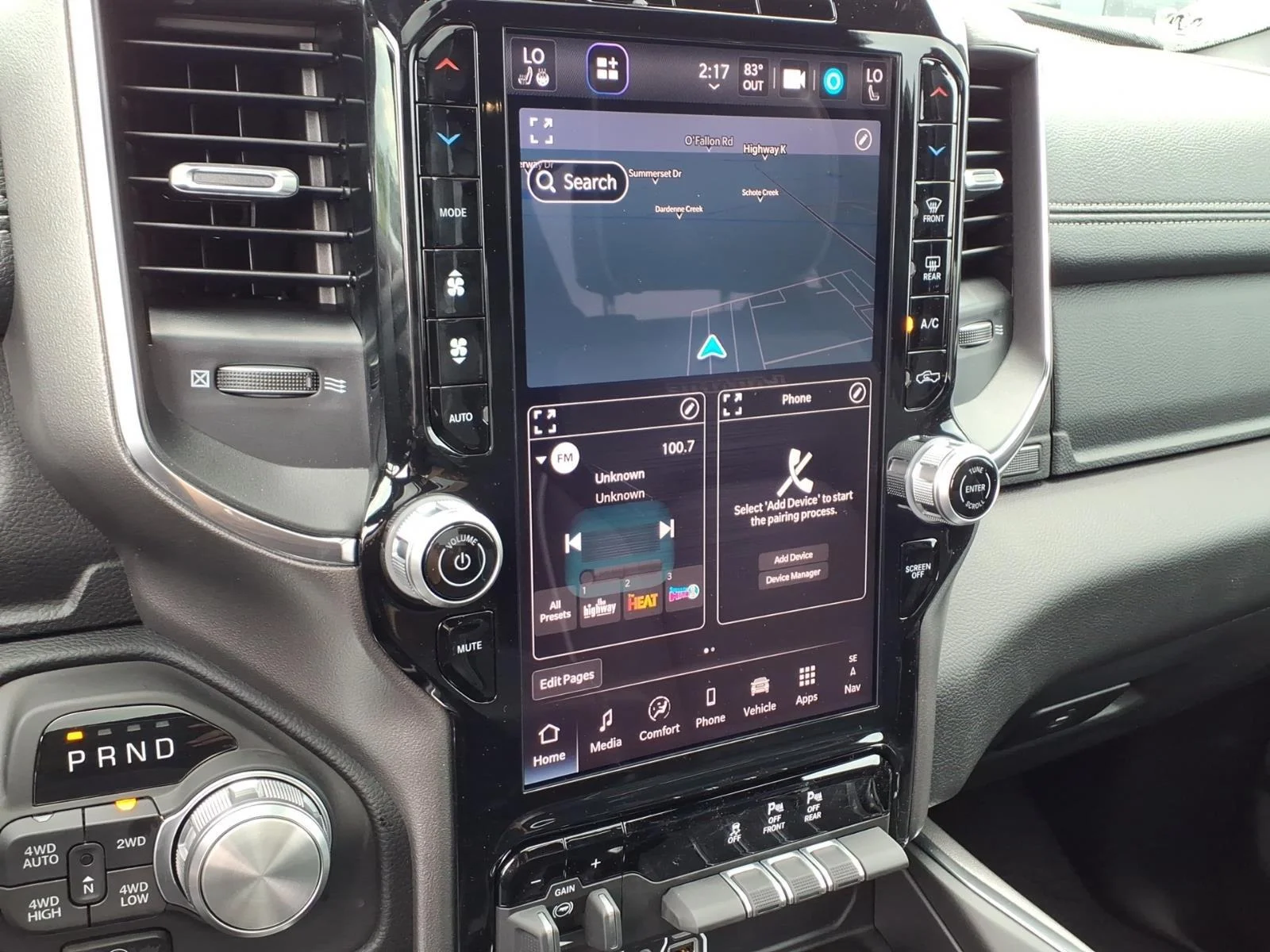 New 2026 Diamond Black Crystal Pearl-Coat Exterior Paint RAM Laramie image 7