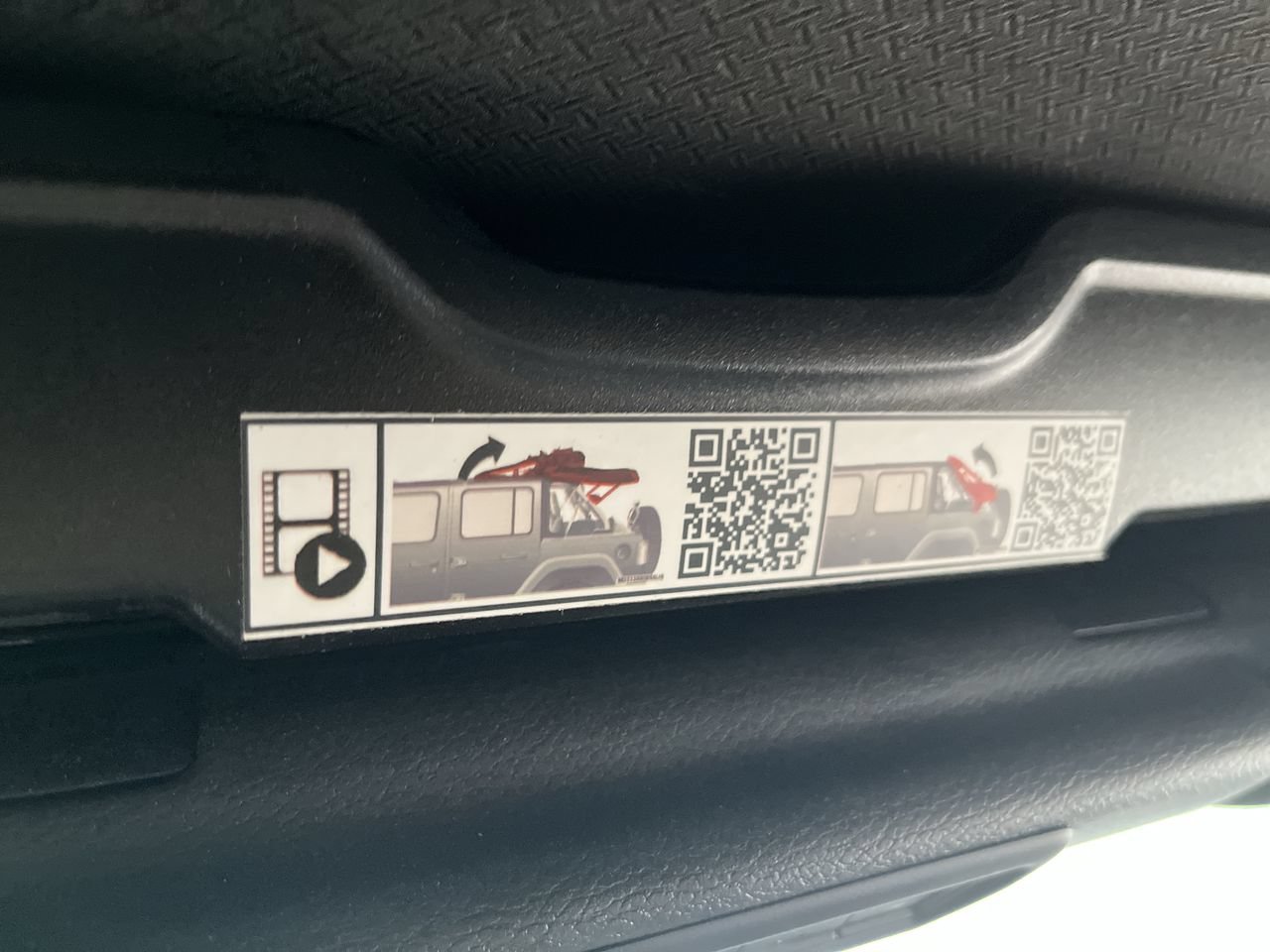 Used 2021 Sting-Gray Clearcoat Jeep Freedom image 29