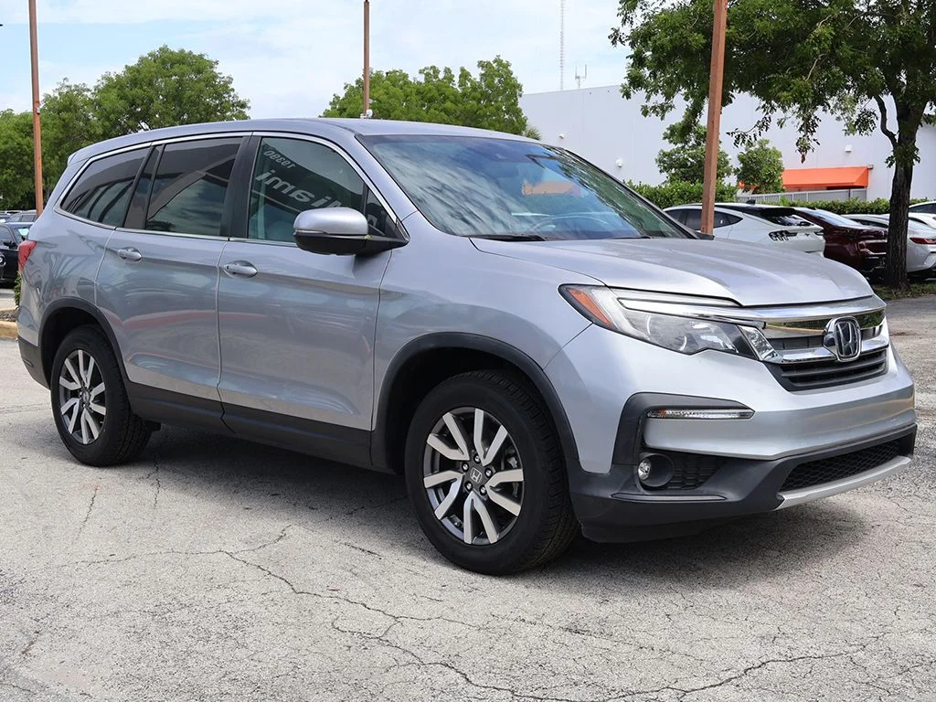 Used 2021 Silver Honda EX image 2