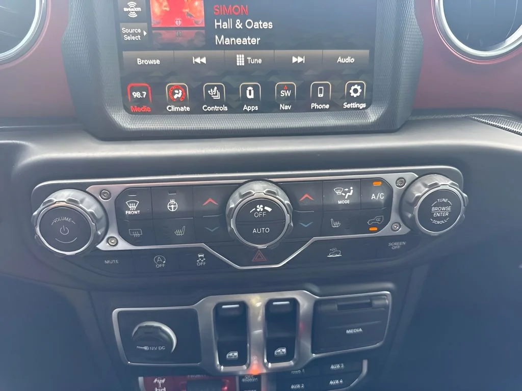 Used 2023 Gray Jeep Rubicon image 15