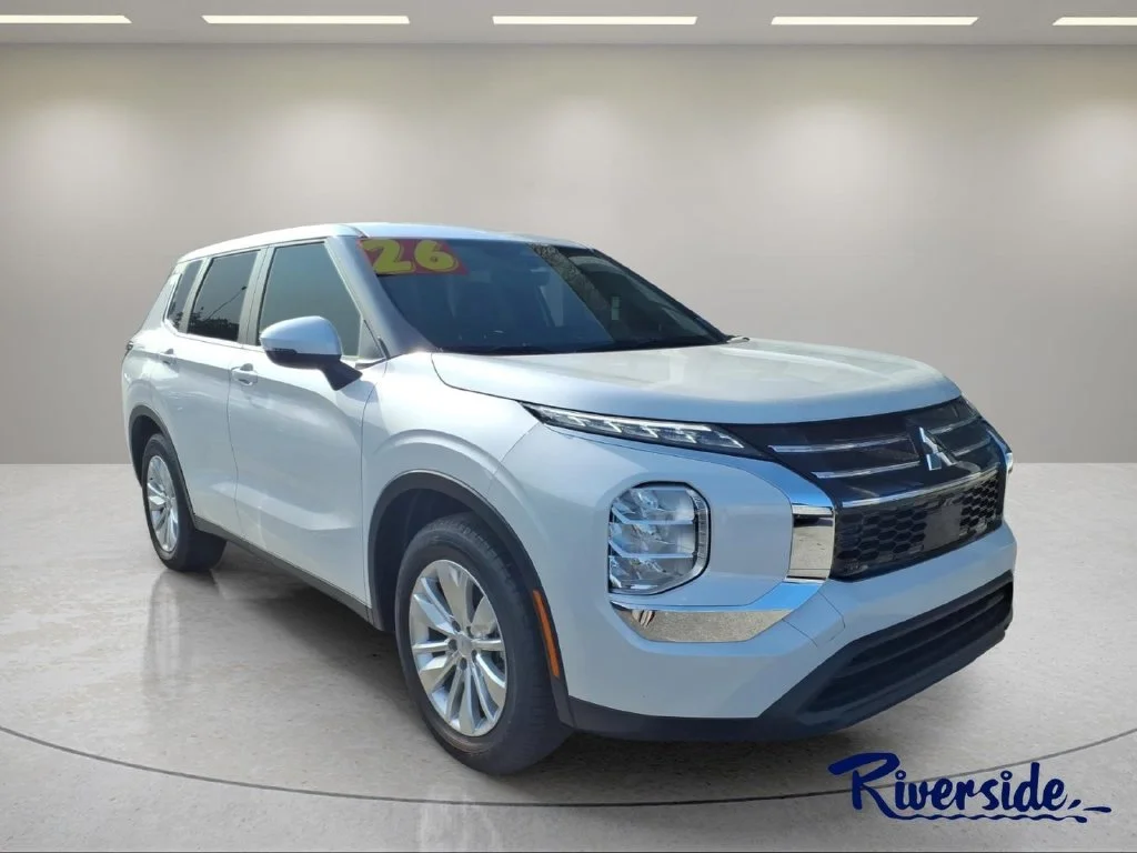 2026 Mitsubishi Outlander ES