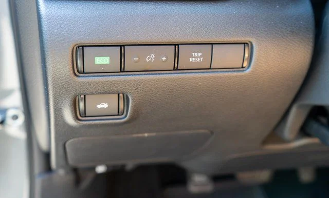 Used 2024 Gun Metallic Nissan SV image 23