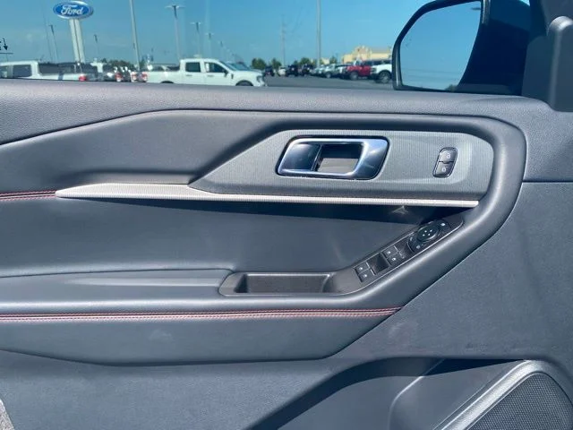 New 2026 Space White Metallic Ford ST-Line image 10