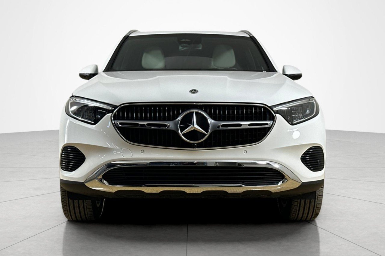 Certified Used 2025 Polar White Mercedes-Benz GLC 300 image 8