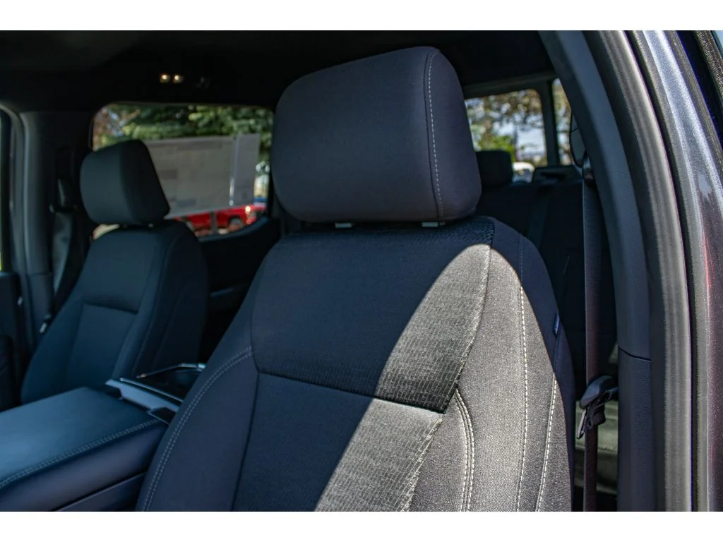 New 2026 CARBONIZED GRAY METALLIC Ford XLT image 34