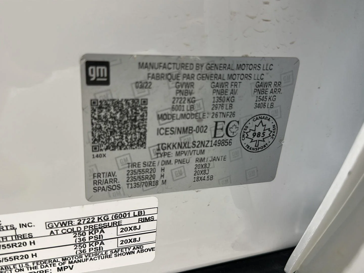 Used 2022 White Frost Tricoat GMC Denali image 35