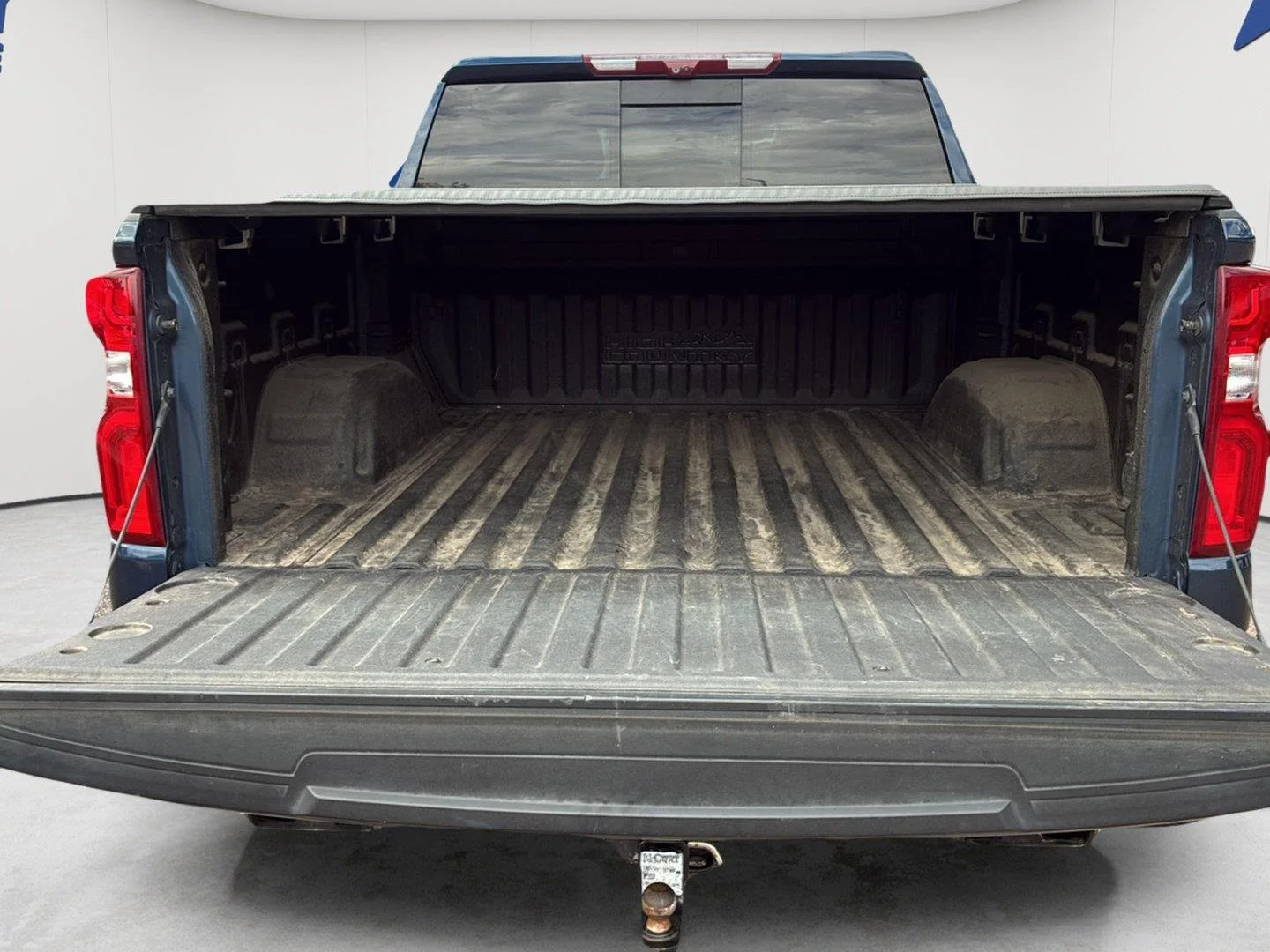 Used 2020 Northsky Blue Metallic Chevrolet High Country image 19