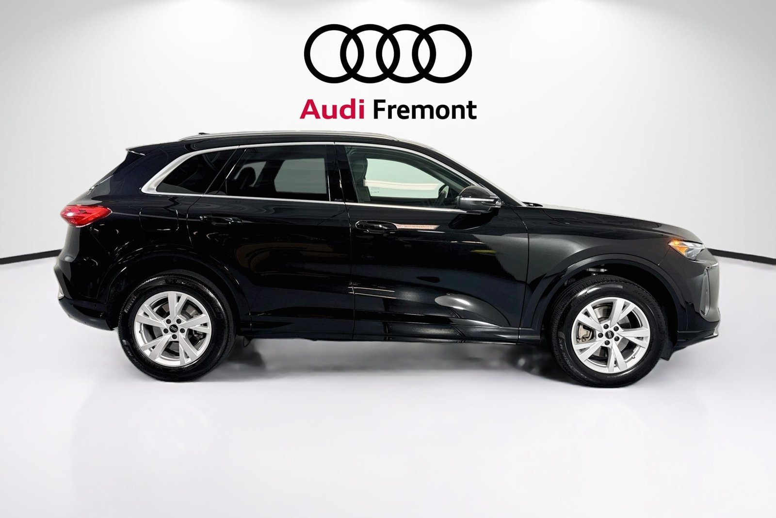 Used 2025 Mythos Black Metallic Audi Premium image 4