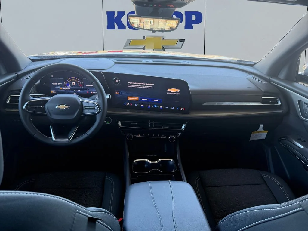 New 2027 Mosaic Black Metallic Chevrolet LT image 12