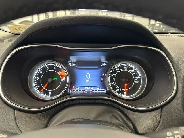 Used 2022 Gray Jeep Limited image 24