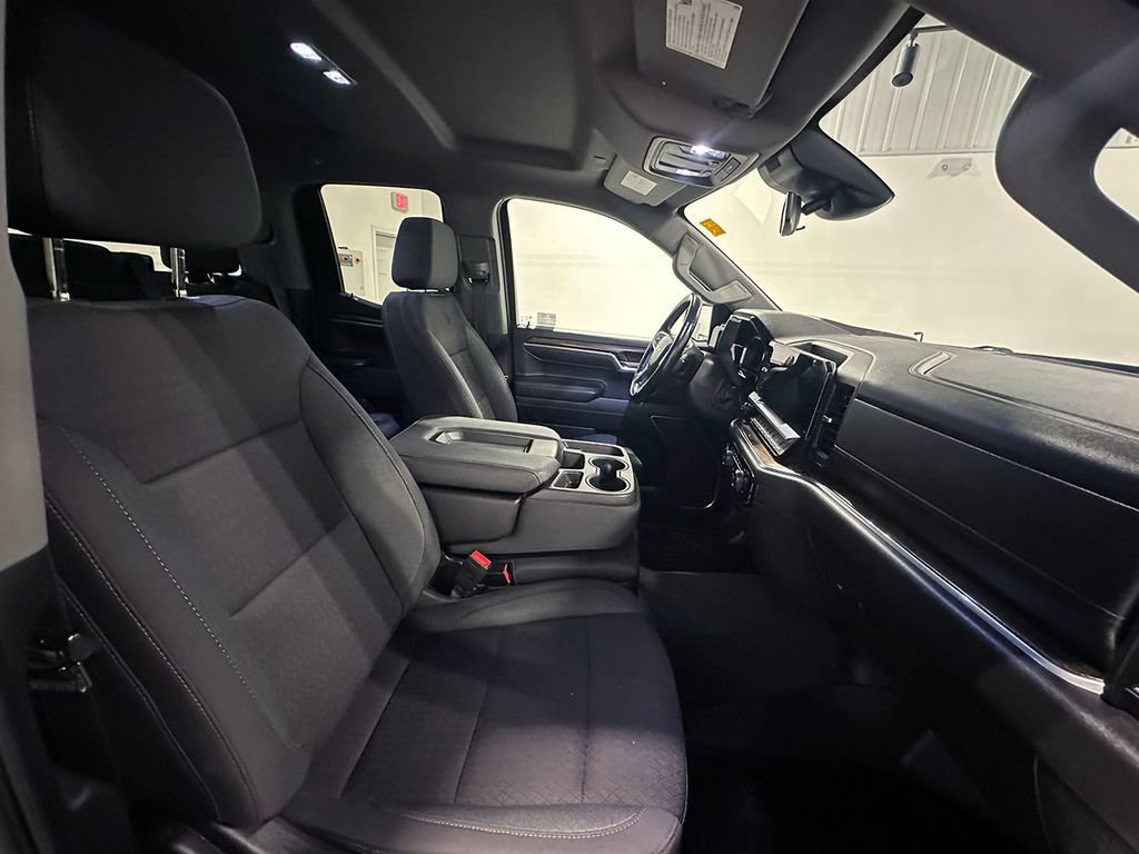 Used 2023 Sterling Gray Metallic Chevrolet LT (2FL) image 31