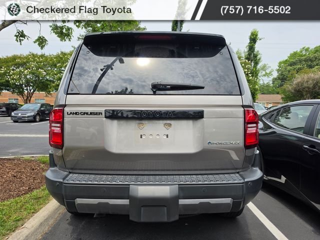 Used 2024 Meteor Shower Toyota Base image 5