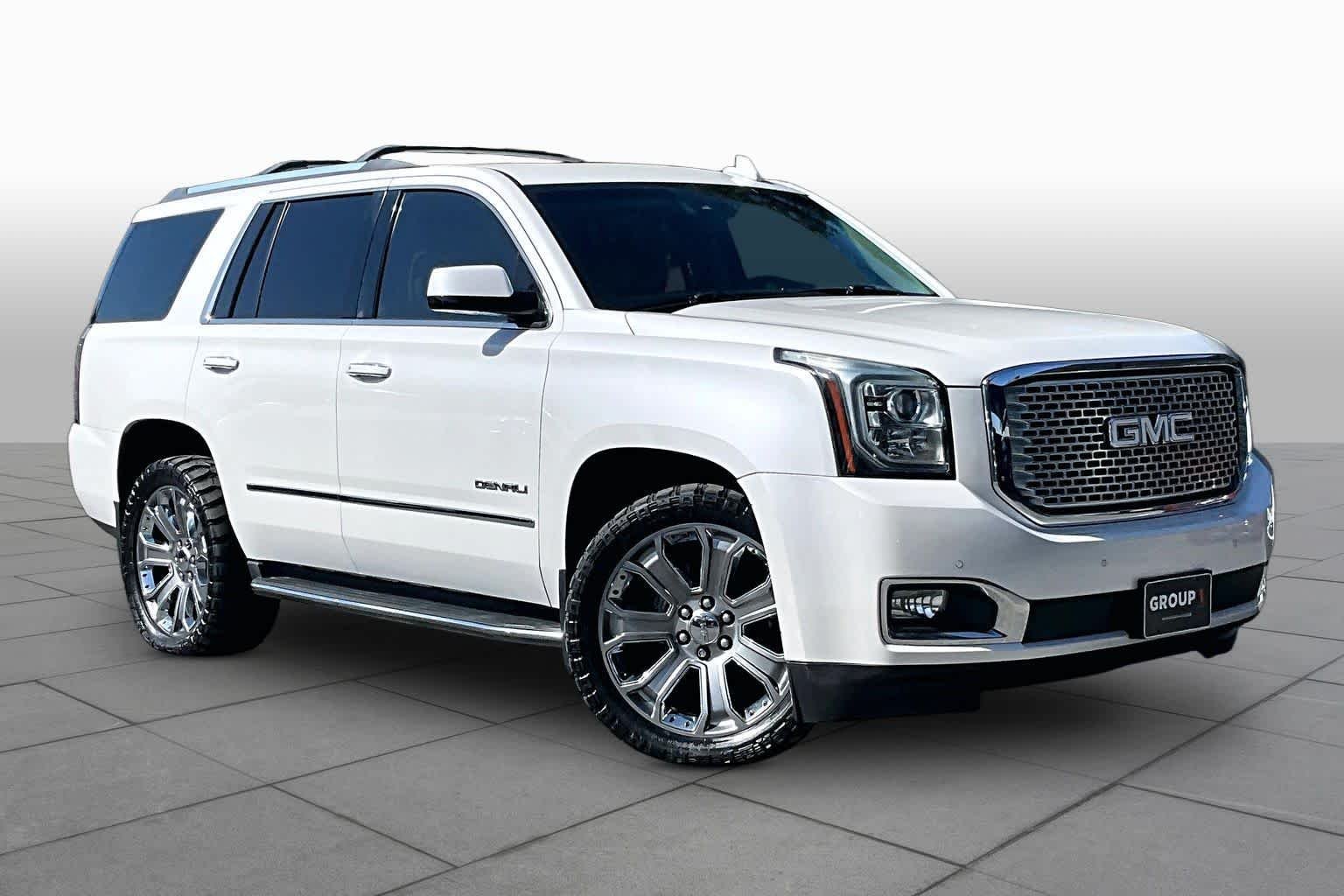 Used 2016 White Frost Tricoat GMC Denali image 3