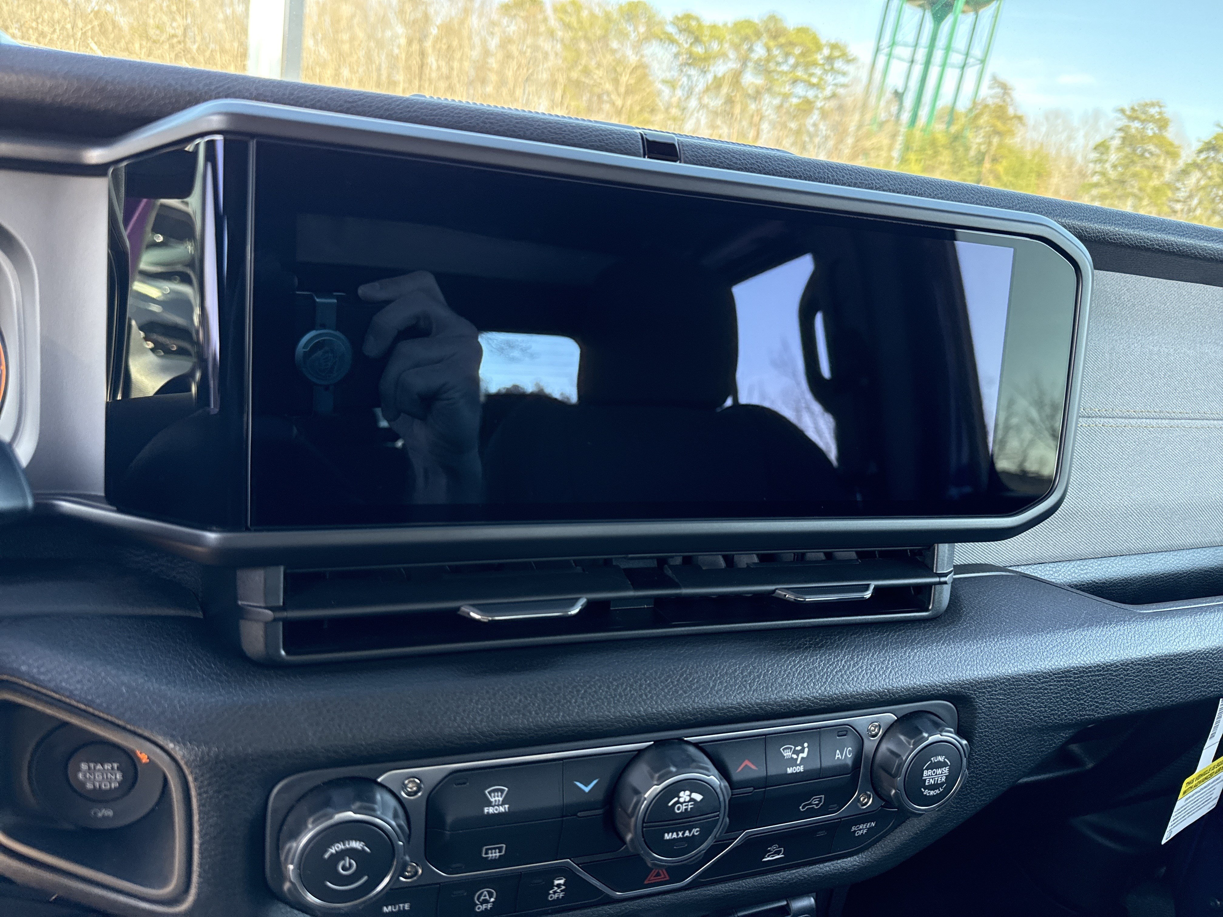 New 2026 Reign Jeep Sport image 26