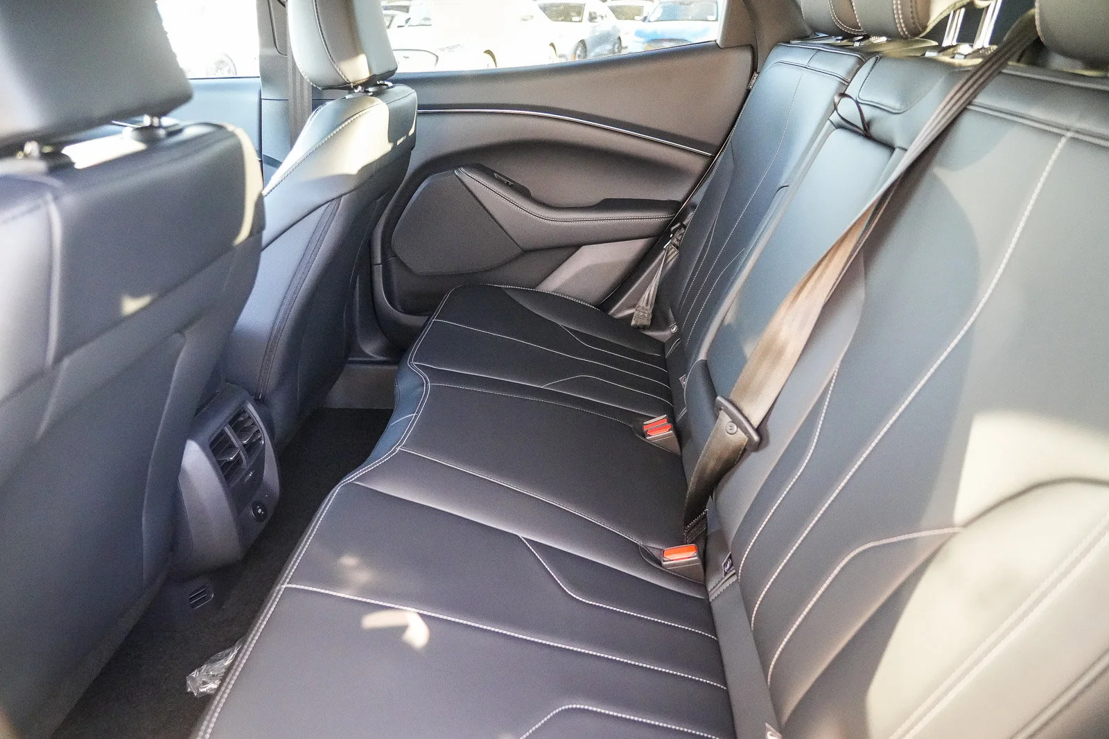 New 2026 Star White Metallic Tri-coat Ford Select image 19