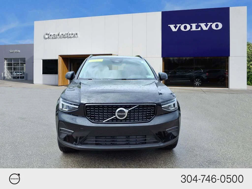 New 2026 Onyx Black Volvo Core image 8