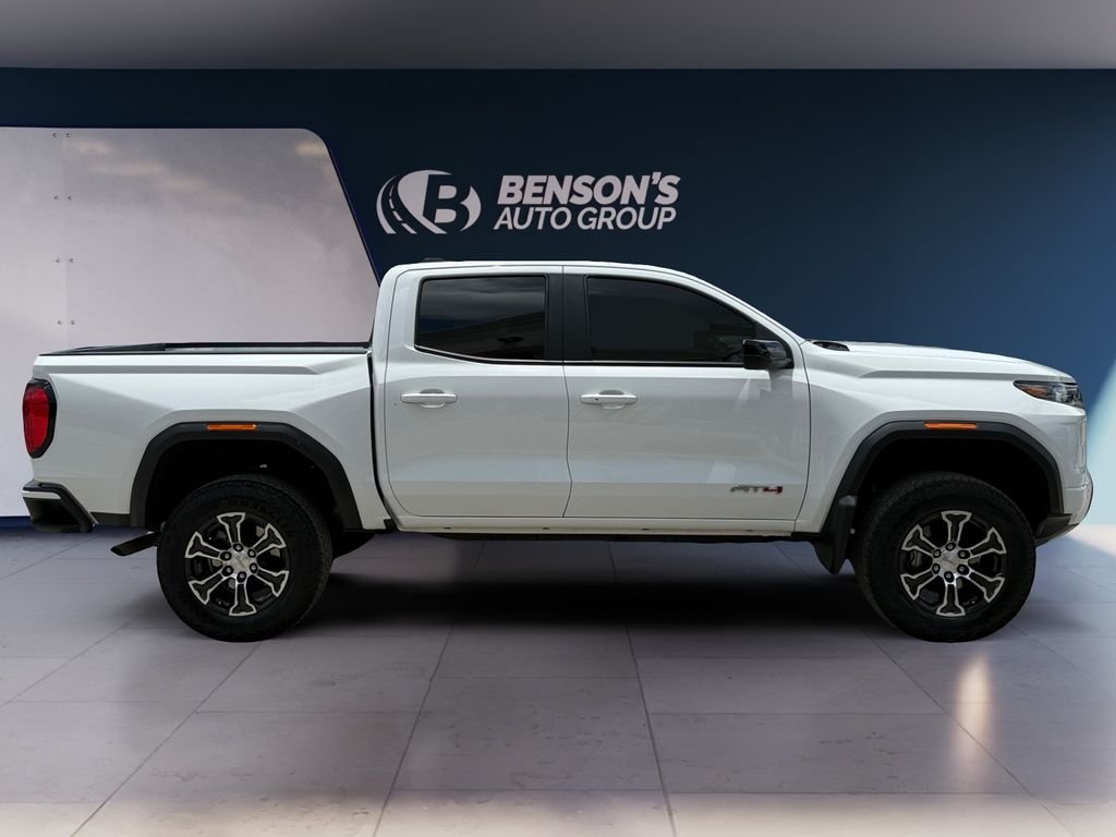 Used 2025 White GMC AT4 image 6