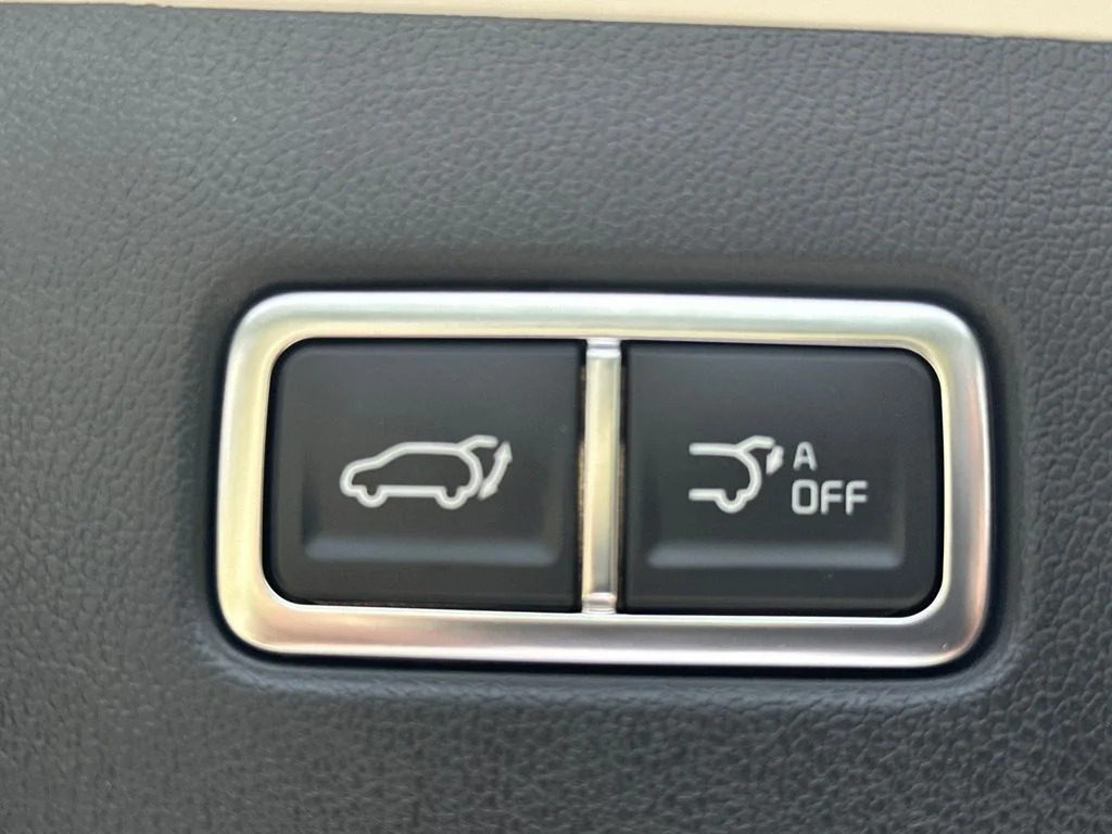 New 2026 White Kia X-Line SX Prestige image 19