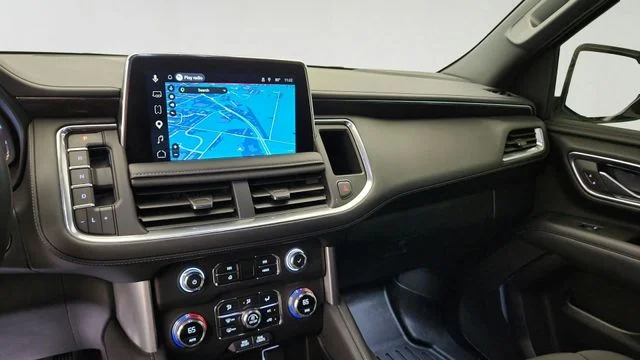 Used 2023 Summit White GMC SLE image 18