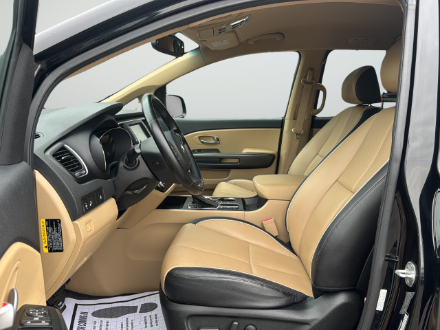 Used 2020 Black Kia EX image 10