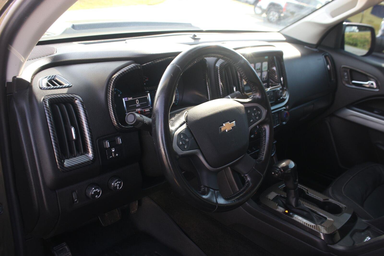 Used 2018 DEEPWOOD GREEN METALLIC Chevrolet 4WD ZR2 image 17