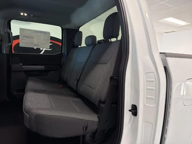 New 2026 Oxford White Ford XLT image 27