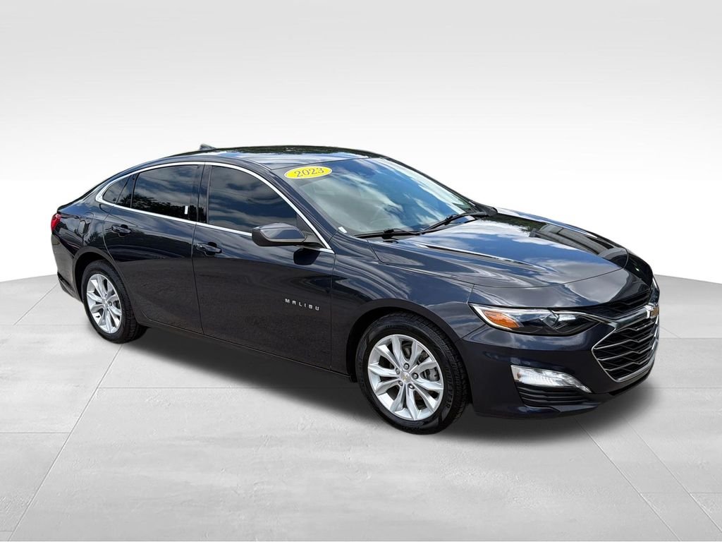 Used 2023 Gray Chevrolet LT image 7