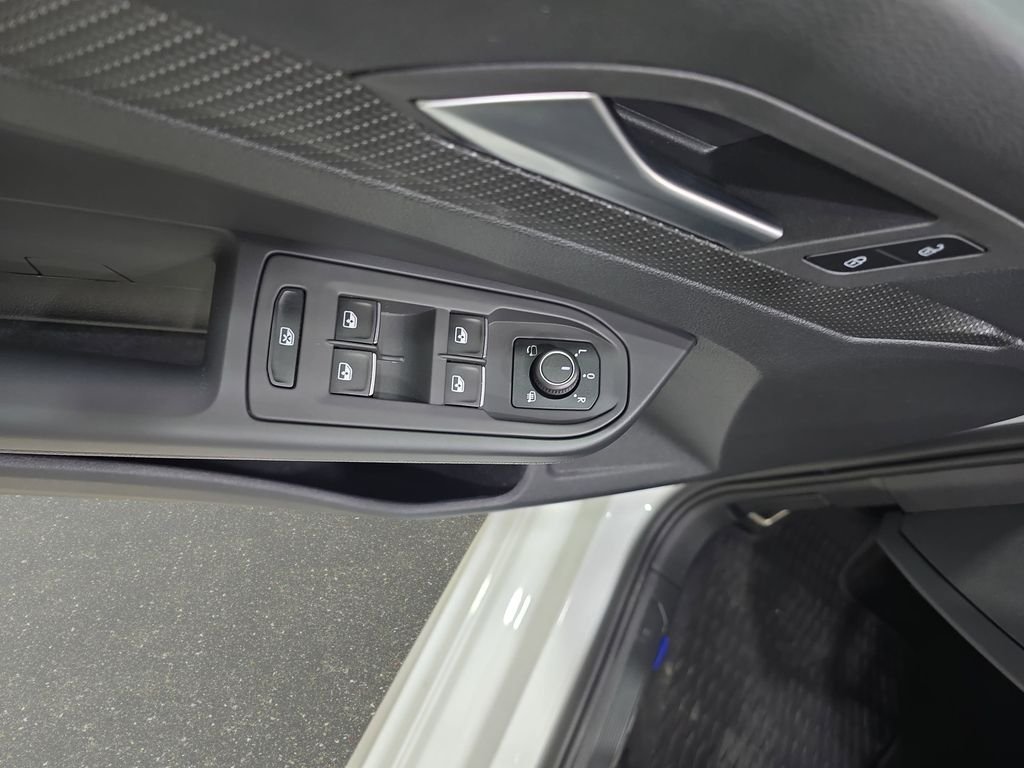 Used 2024 White Volkswagen 2.0T image 31