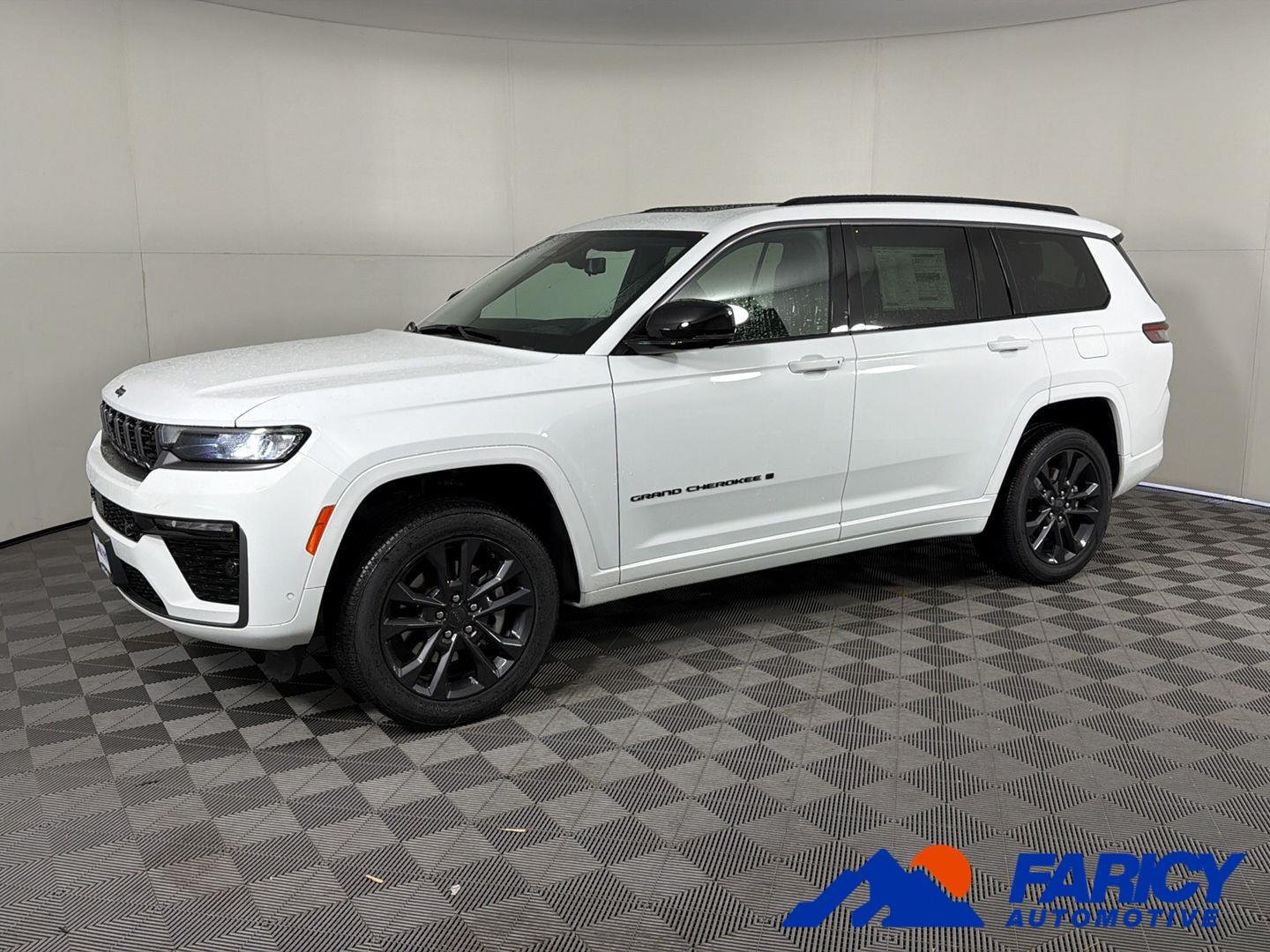2026 Jeep Grand Cherokee L Limited Reserve 4x4's photo