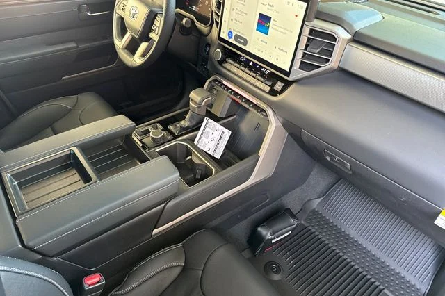 2026 Toyota Tundra Limited - Photo 17