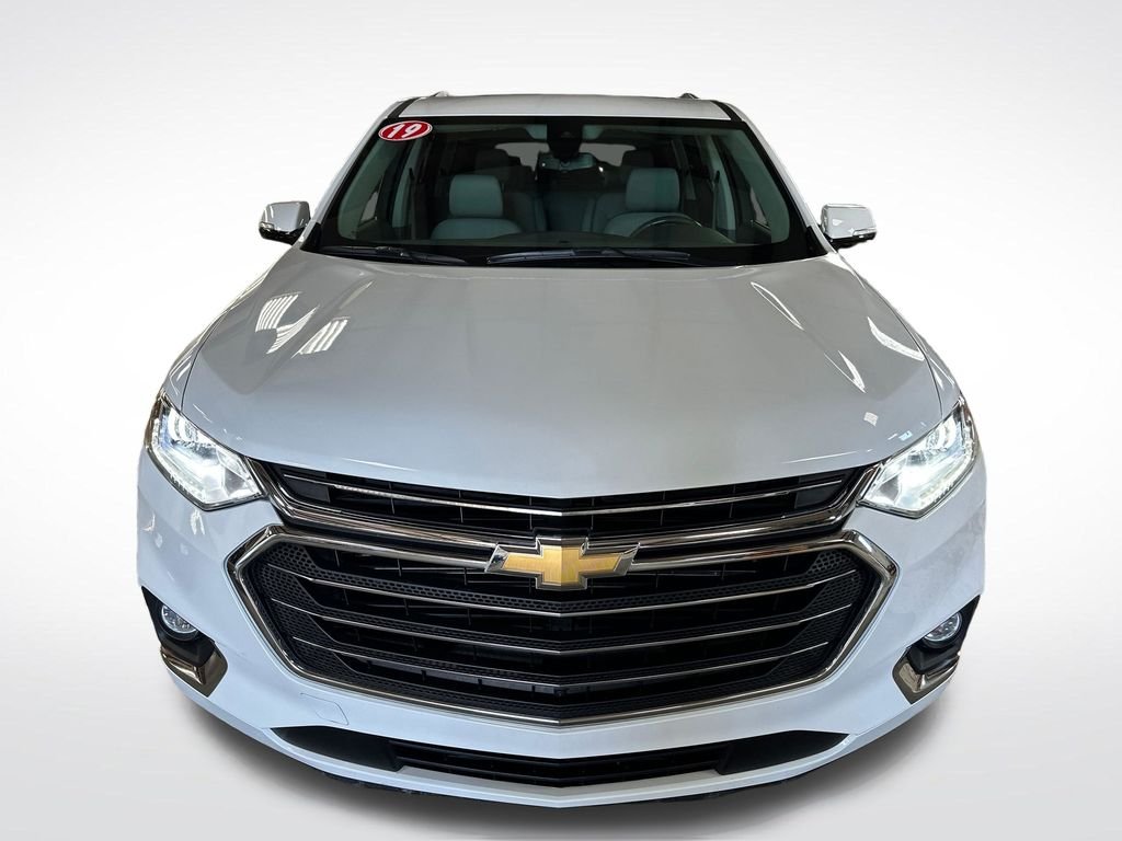 Used 2019 White Chevrolet Premier image 9
