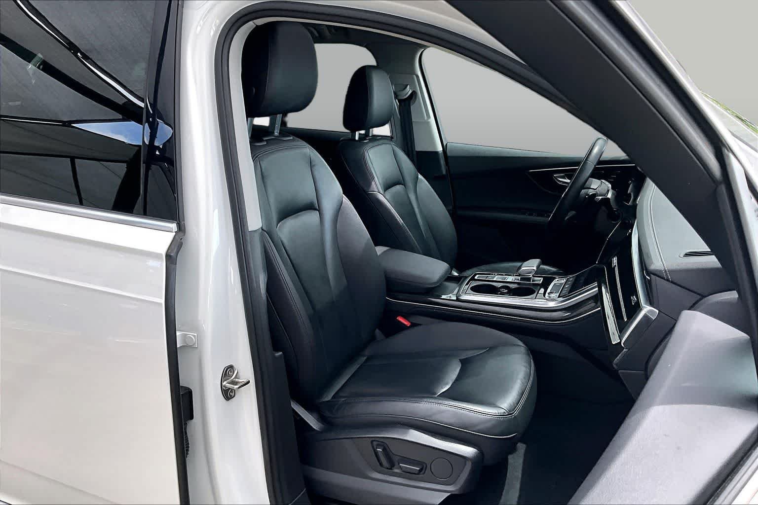 Used 2023 Carrara White Audi Premium Plus image 9